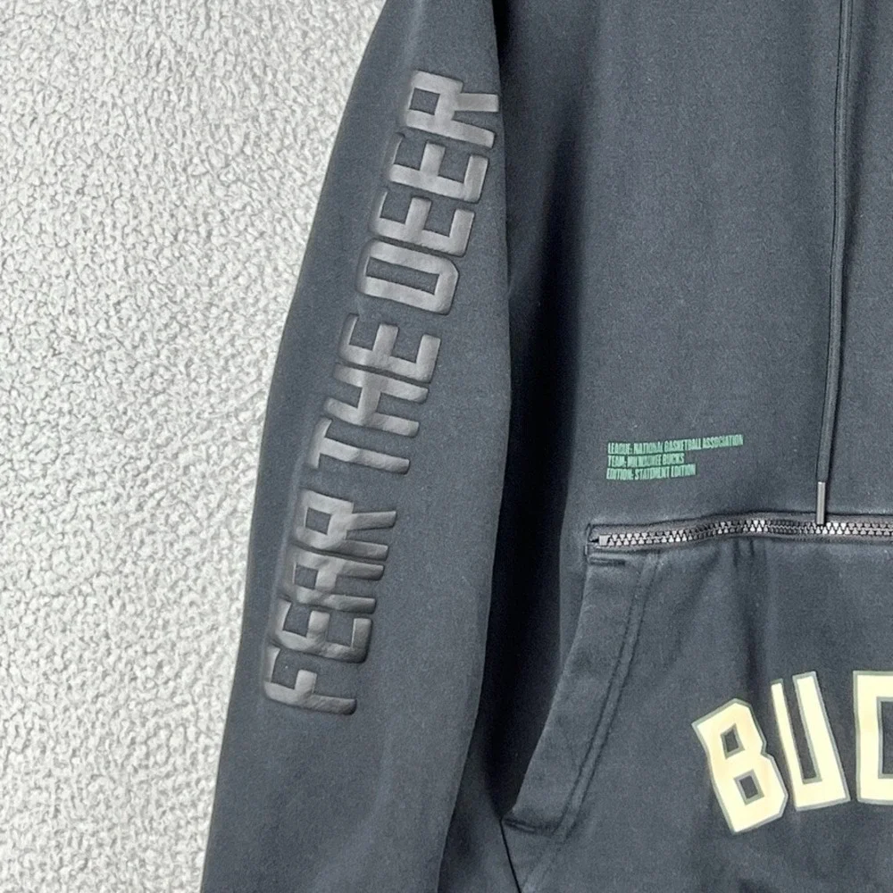 Jordan‎ Courtside Statement Edition Milwaukee Bucks Hoodie Mens Medium Black